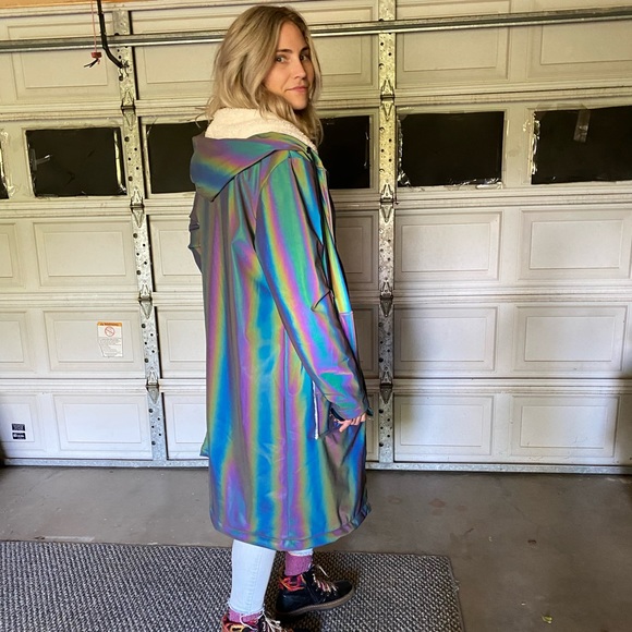 Meet your Posher, Olivia - Picture 4 of 16